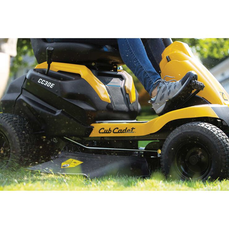 Cub Cadet CC30E Hall