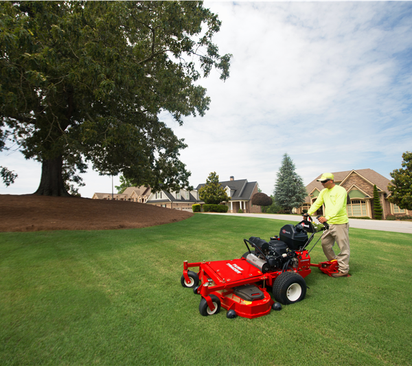 Exmark Turf Tracer X-Series with 21 HP* Kohler EFI ECV650 Engine and 60" UltraCut Series 4 Deck