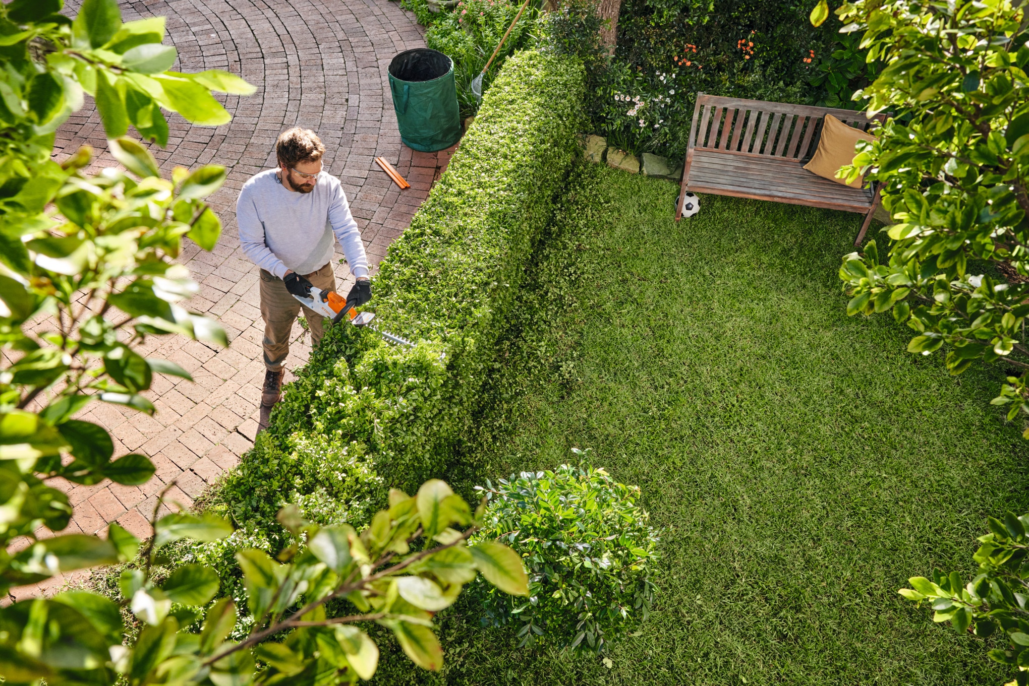 STIHL HSA 30 Battery Powered Hedge Trimmer
